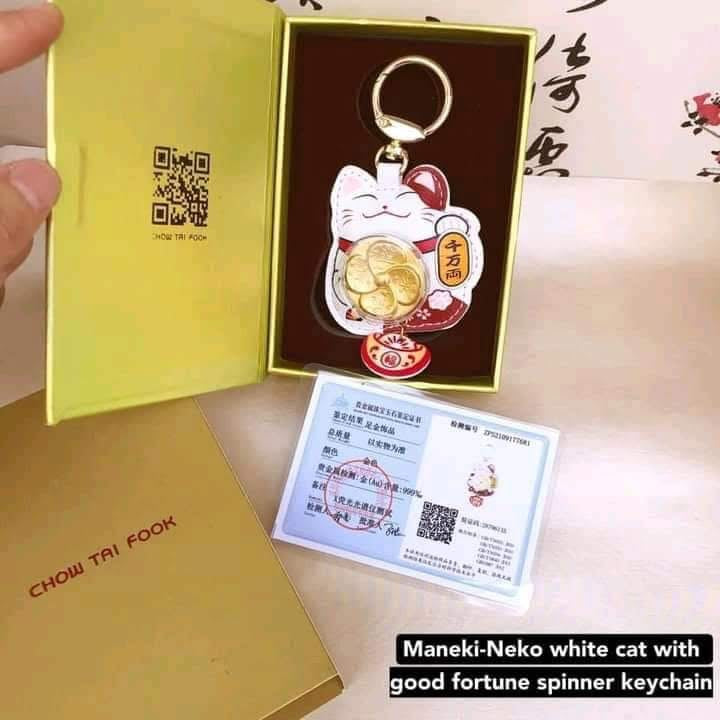Maneki-Neko White Cat eith Good Fortune Spinner Keychain.