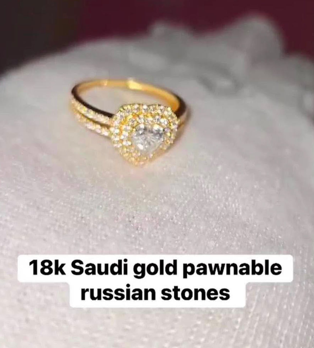18k Saudi gold pawmable Russian stone ring