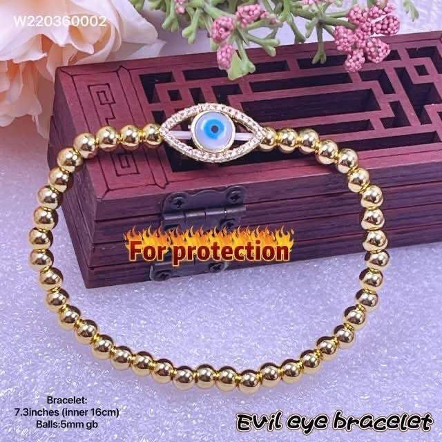 Evil eye bracelet for protection