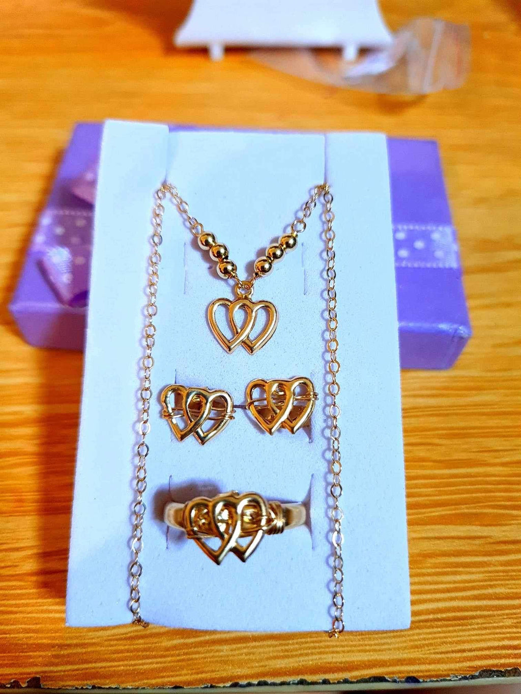 10k Us gold heart necklace