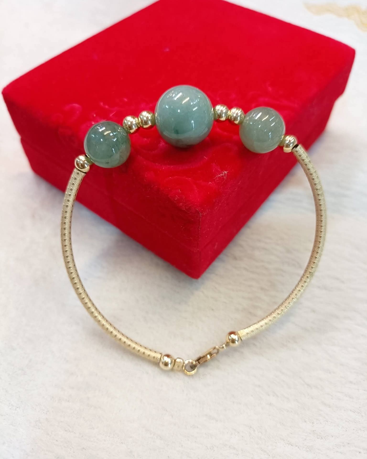 10k Us gold real  bracelet