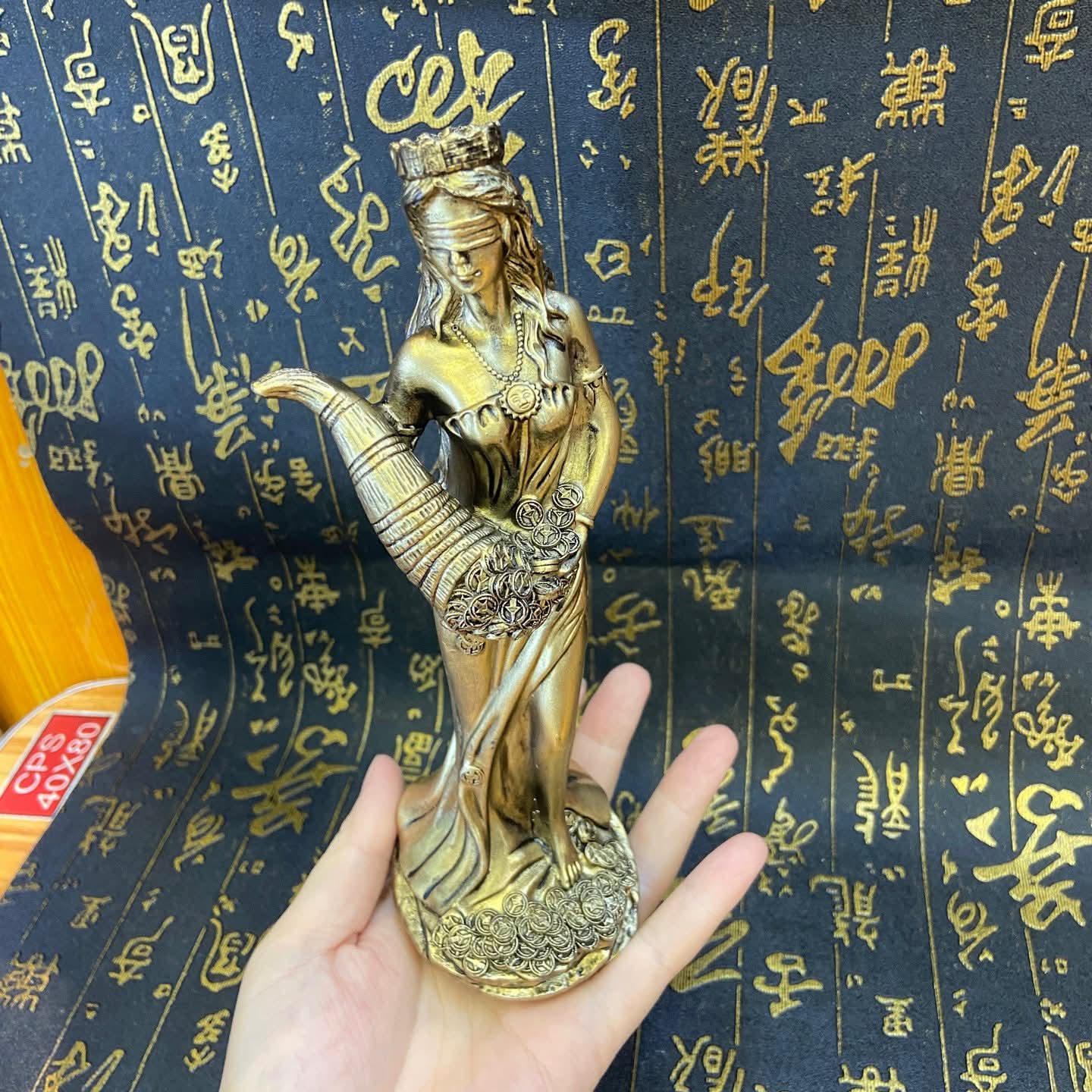 BUENA FORTUNA GODDESS OF FORTUNE STATUE