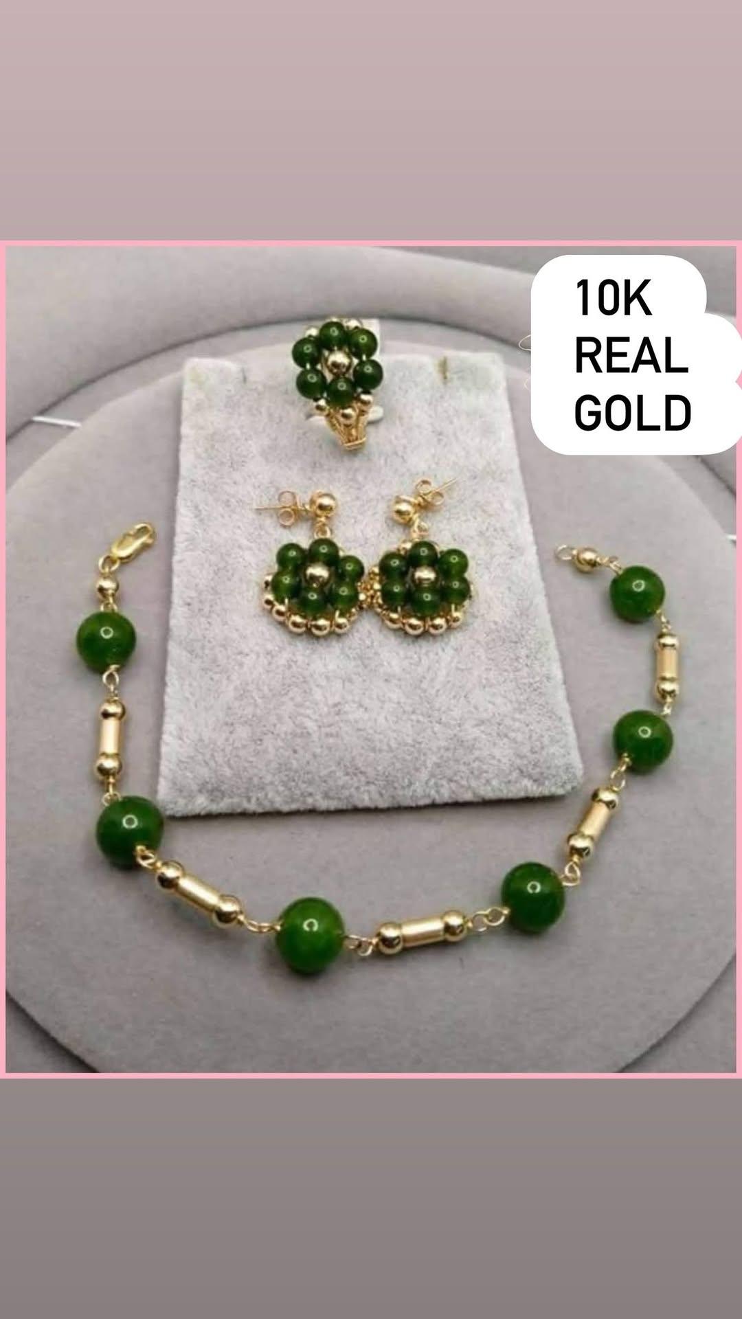 10k Us gold  Jade Authentic  set