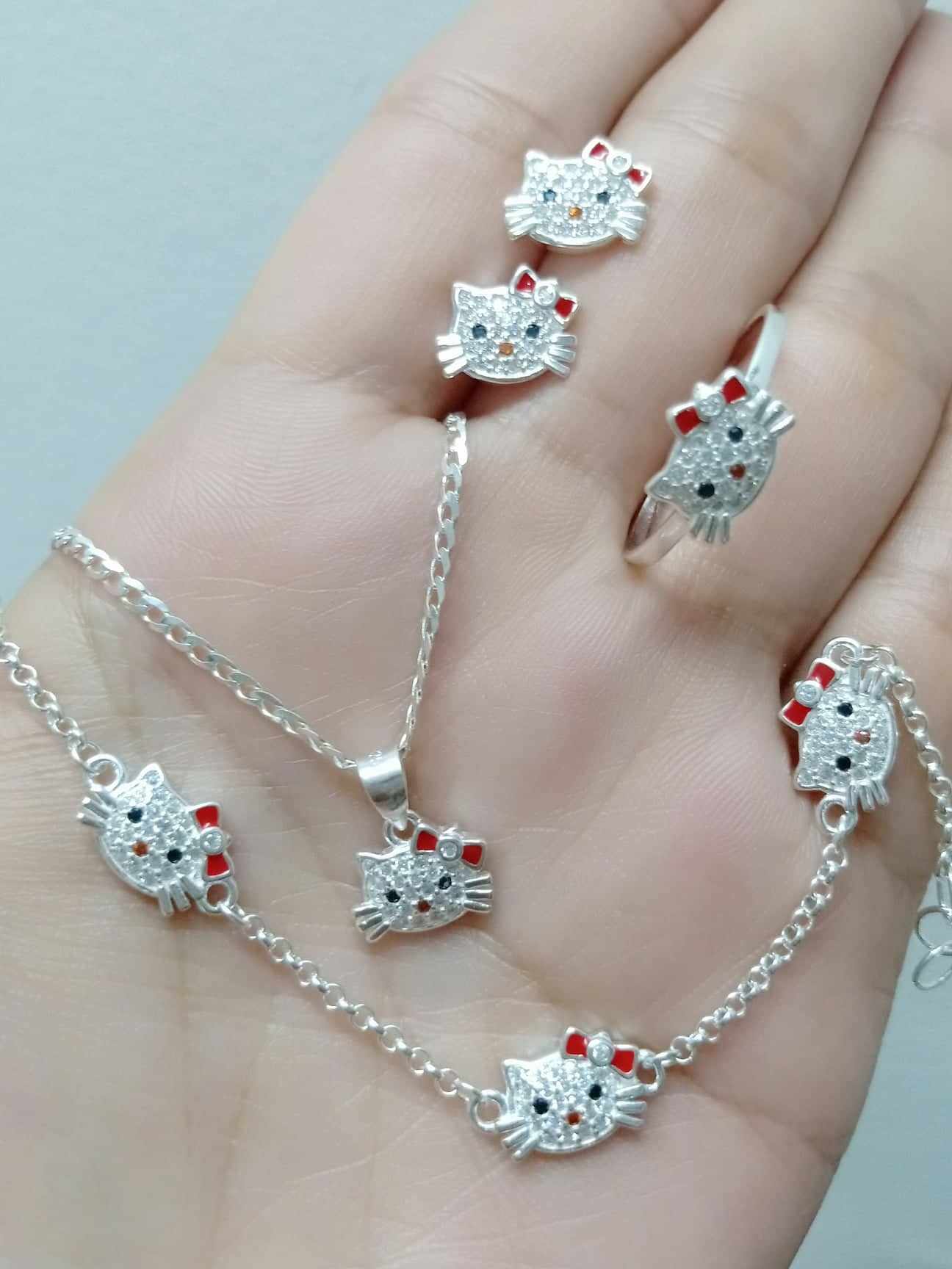Hello kitty 4n1 set