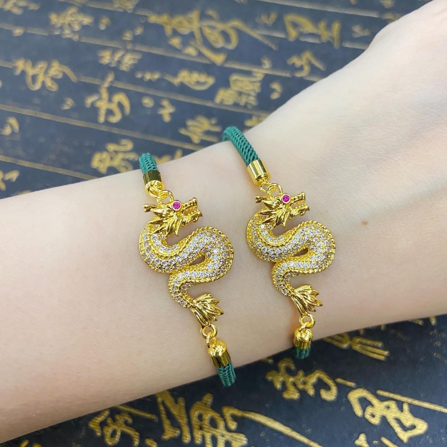 Emerald green lucky charm bracelet