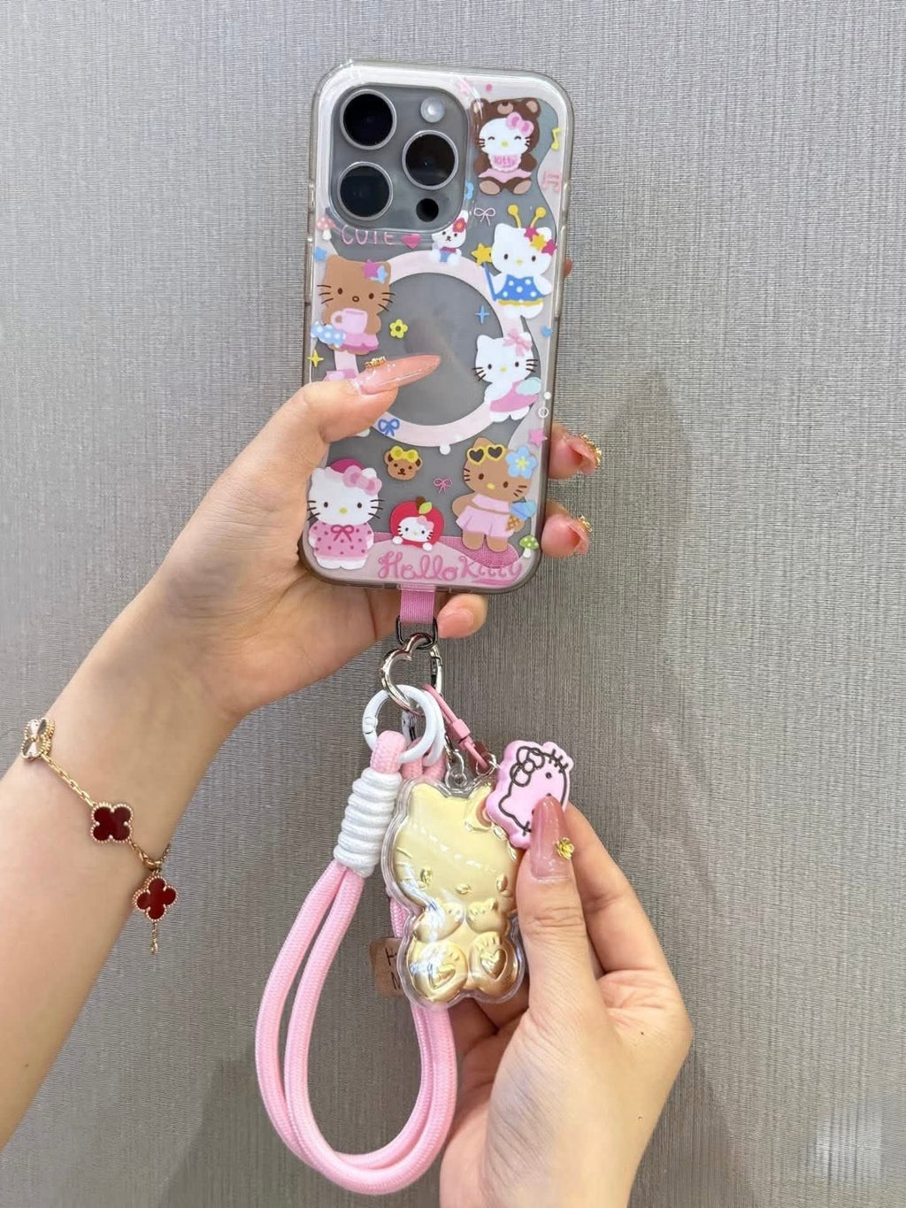 24K Hello kitty Keychain