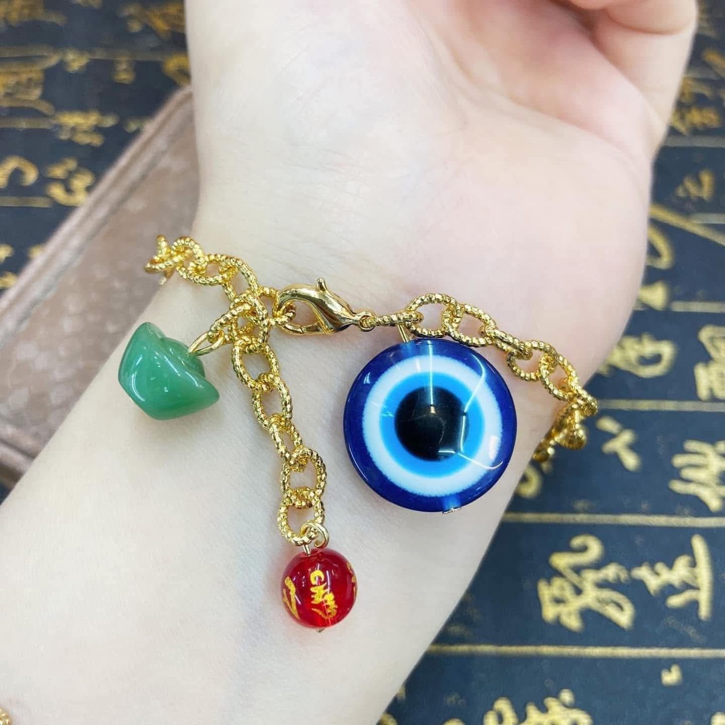 wealth protection health lucky charm
Bracelet