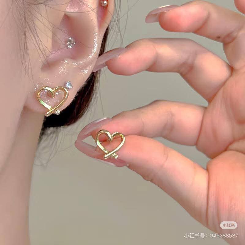 Thailand gold heart necklace  and heart earrings