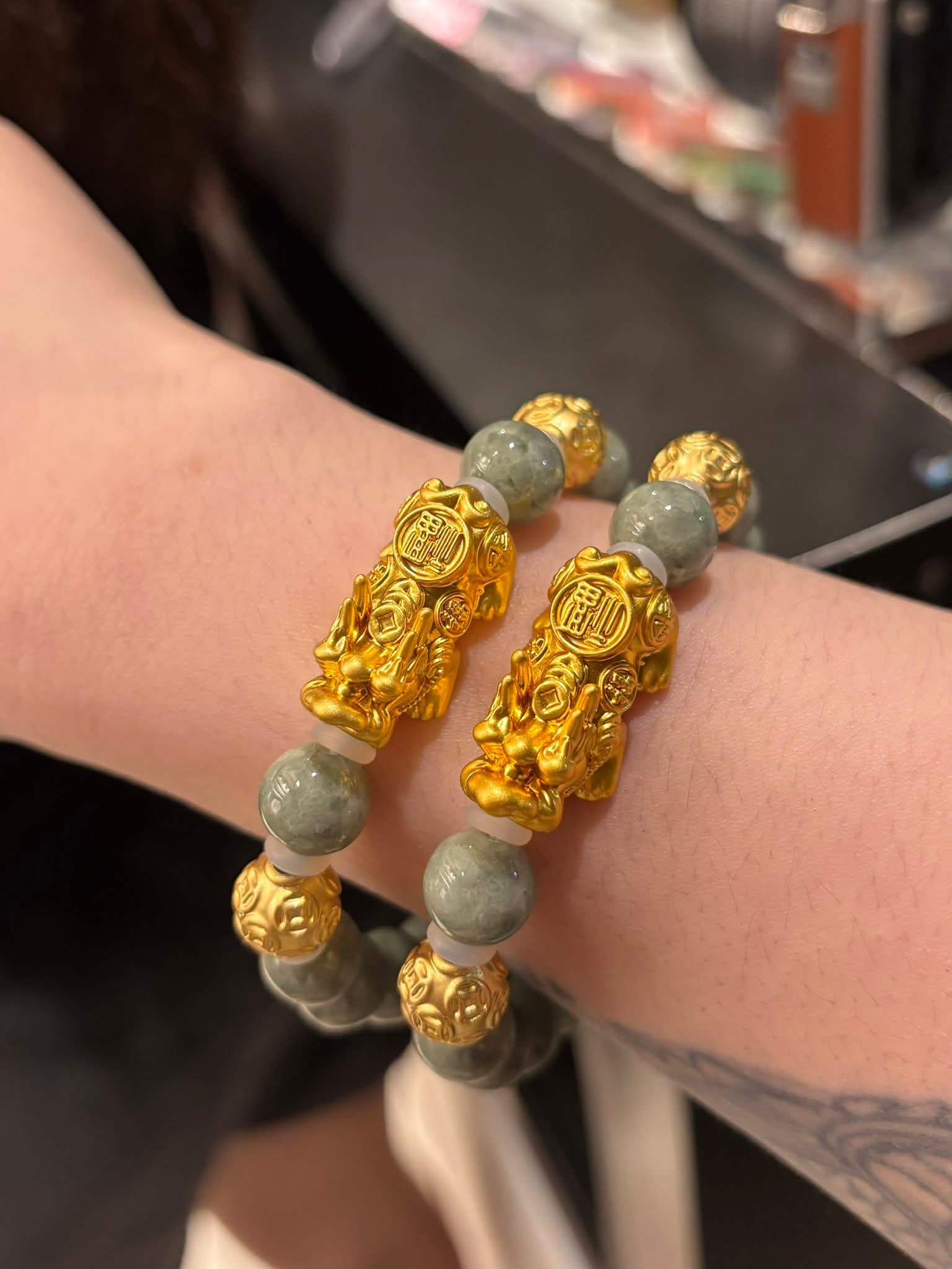 10K Piyao Gold — Authentic Burma Jade Stone ✨

10mm

Size 7.5

• Protection & Health: It is believed that jade protects the wearer from harm and absorbs negative energy, sometimes breaking to protect the user from misfortune. It is also a