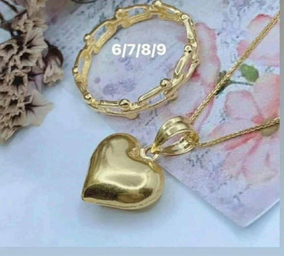 18k saudi gold heart necklace and ring