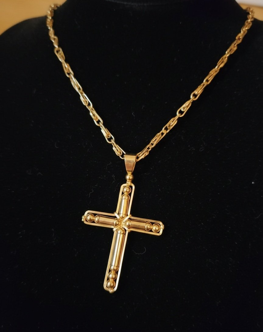10k Gold Cross necklace